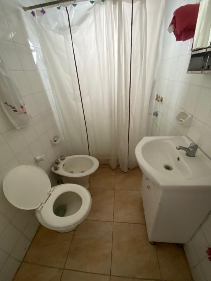 Casa 3 amb. en Ramos Mejia. Lote Propio! Oportunidad