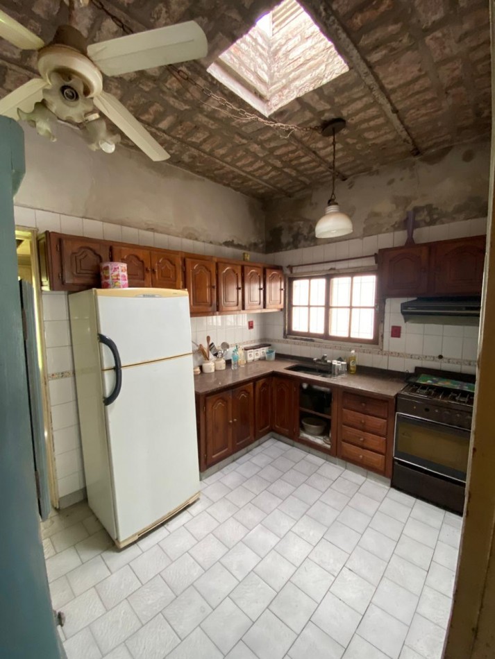 Casa 3 amb. en Ramos Mejia. Lote Propio! Oportunidad
