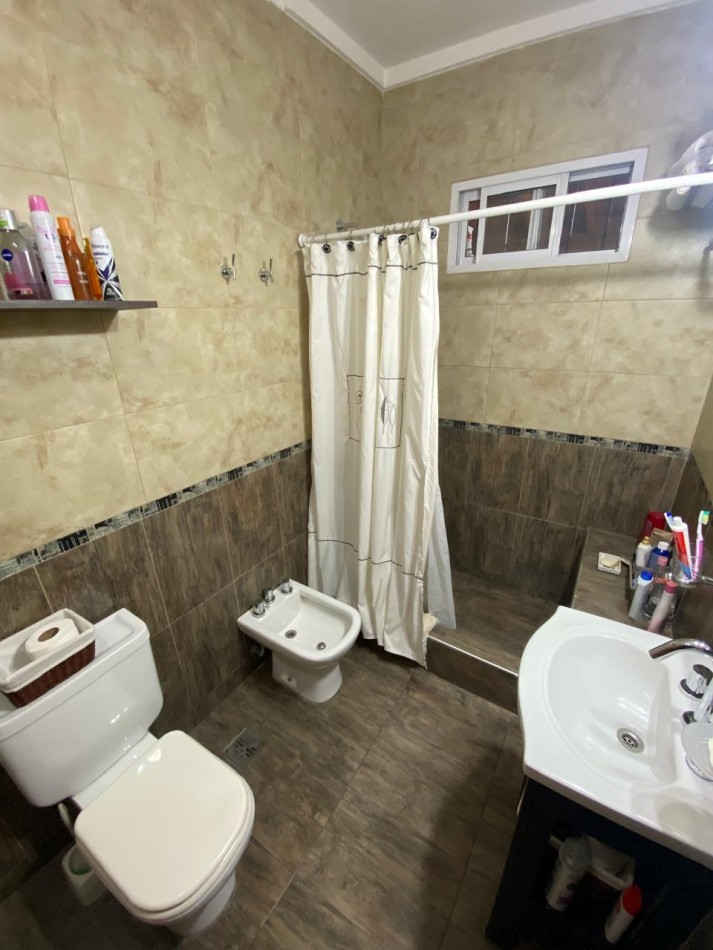 Casa en Lote Propio 5 ambientes OPORTUNIDAD