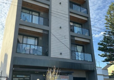 DEPARTAMENTO SEMIPISO A ESTRENAR CON BALCON Y PARRILLA