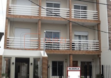 VENTA DPTO 2 AMB Y 1/2 AL FRENTE CON BALCON